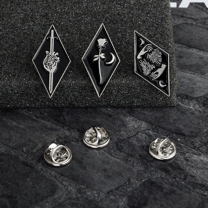 Sword Heart Brooch/Pin — Vintage Style