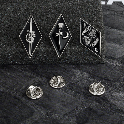 Sword Heart Brooch/Pin — Vintage Style